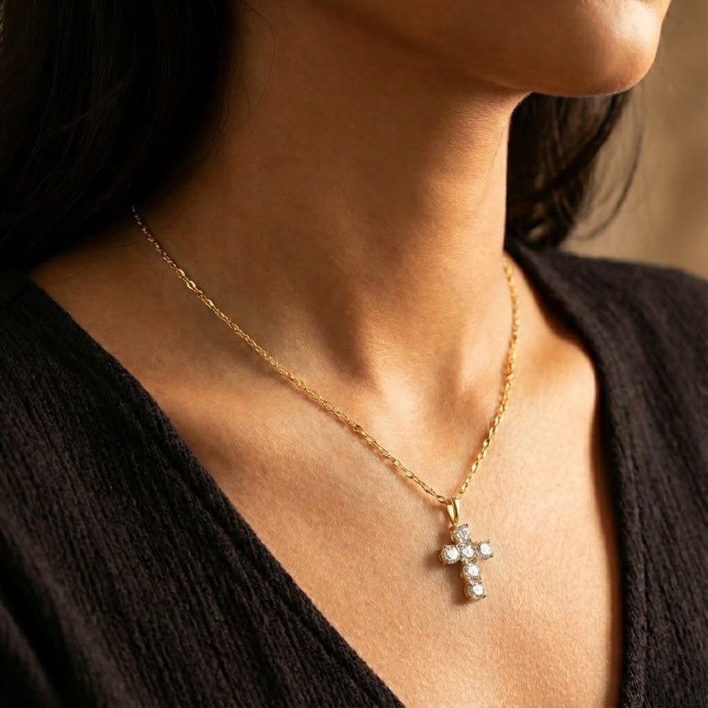 A timeless Sparkle Cross Necklace (925 Sterling Silver, High-Carbon Stones)