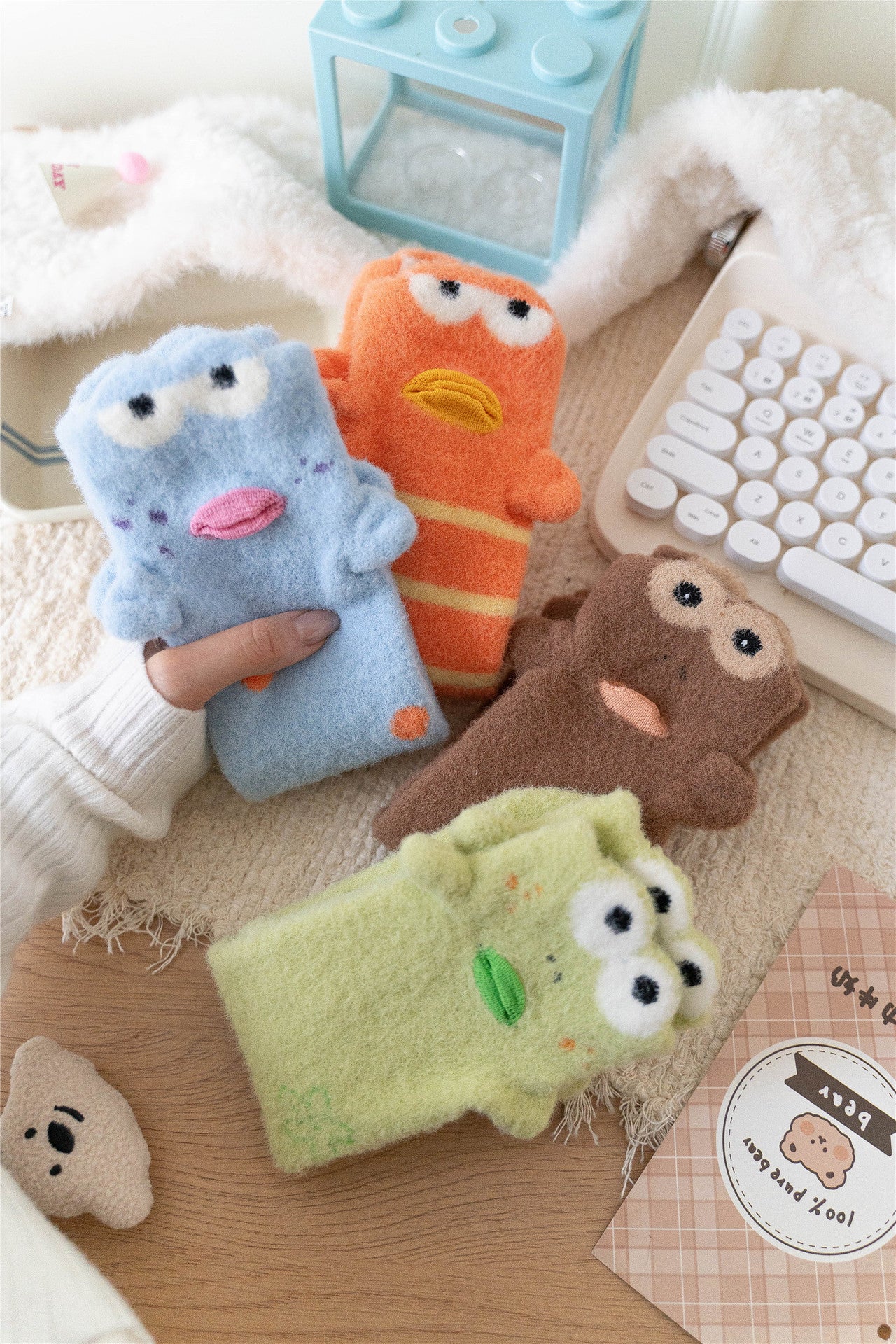 Cute Clownfish Pattern Fleece-Lined Slouch Socks